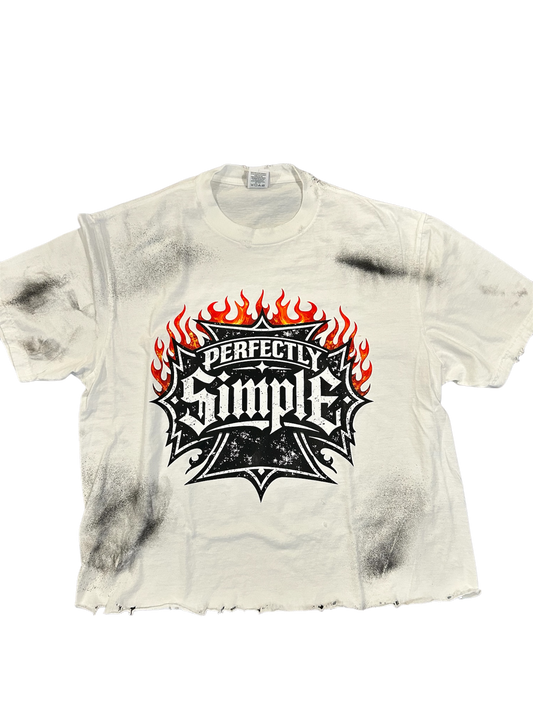 Dirty white tee